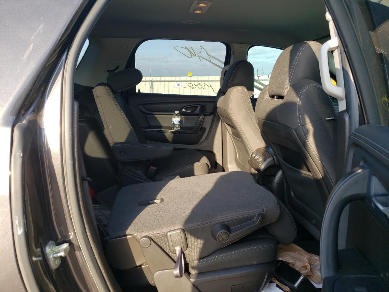 Photo 6 from auction – 2016 GMC ACADIA SLE with VIN 1GKKRPKD9GJ293980