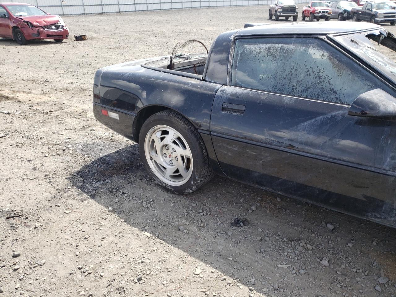 Photo 10 from auction – 1990 CHEVROLET CORVETTE with VIN 1G1YY2388L5102025
