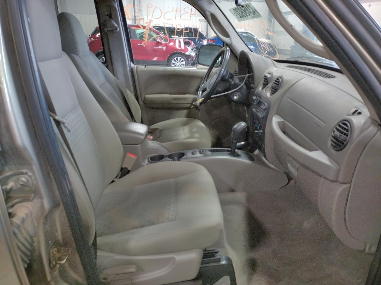 Photo 5 from auction – 2006 JEEP LIBERTY SP with VIN 1J4GL48K96W178380