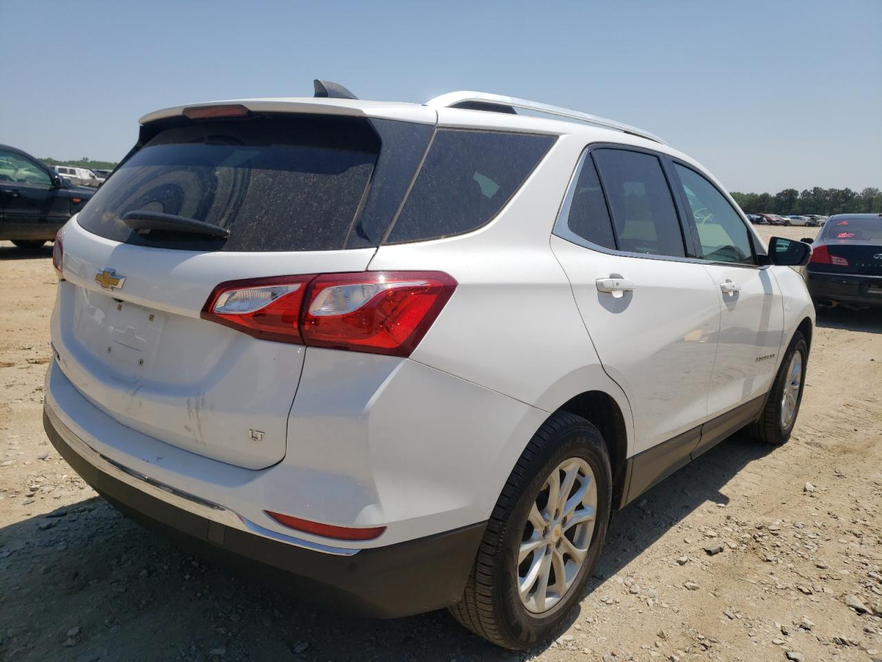 Photo 4 from auction – 2018 CHEVROLET EQUINOX LT with VIN 2GNAXJEV9J6148254