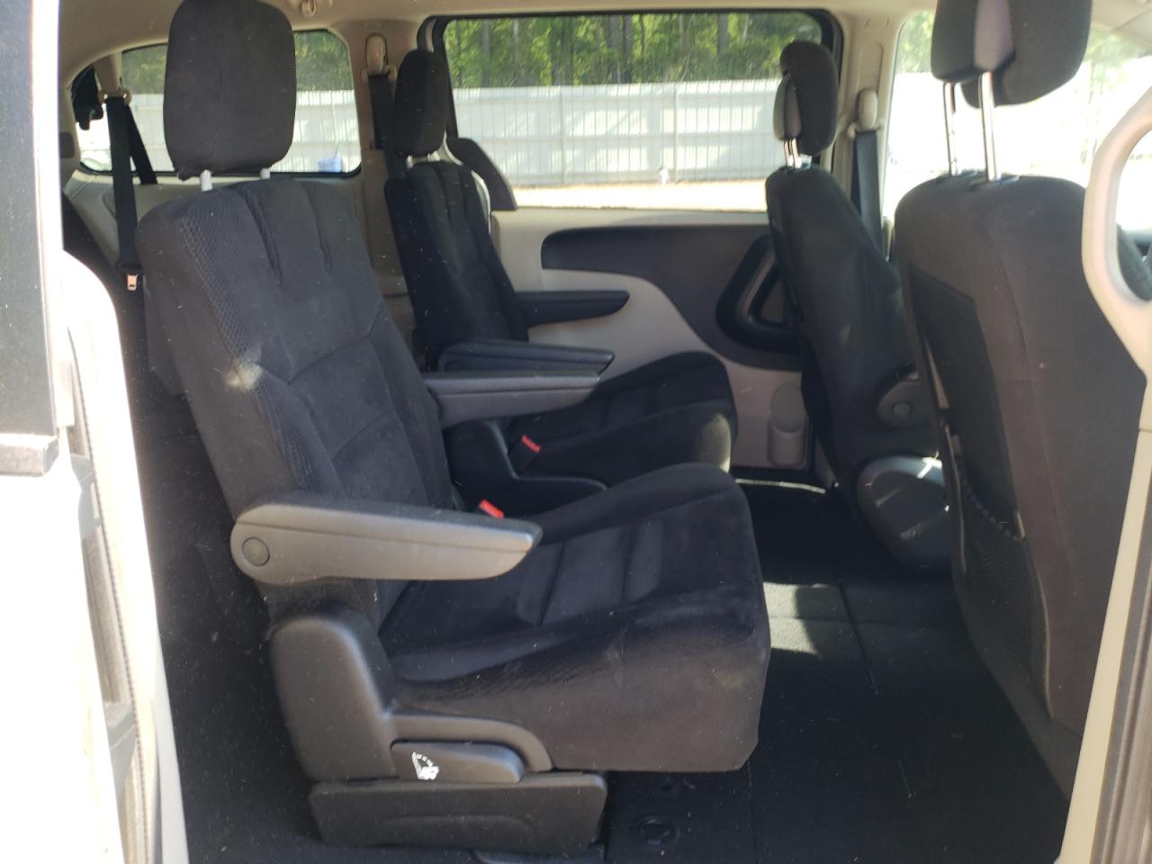 Photo 6 from auction – 2016 DODGE GRAND CARA with VIN 2C4RDGBG8GR125066