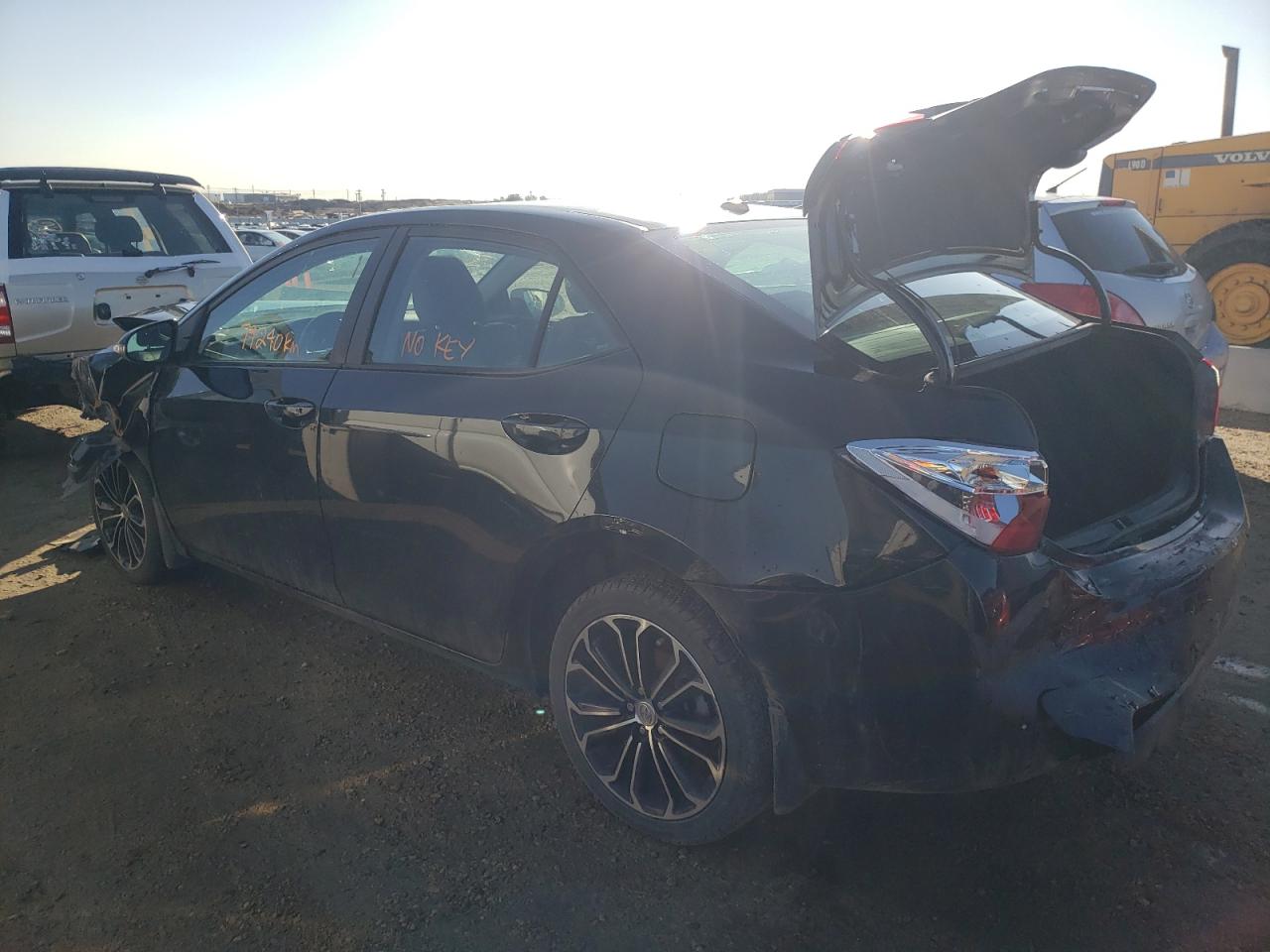 Photo 3 from auction – 2016 TOYOTA COROLLA L with VIN 2T1BURHE2GC491205