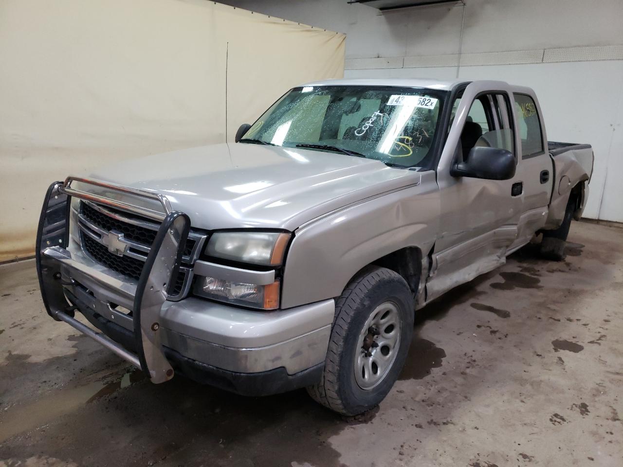 Photo 2 from auction – 2006 CHEVROLET SILVERADO with VIN 2GCEK13V961194831
