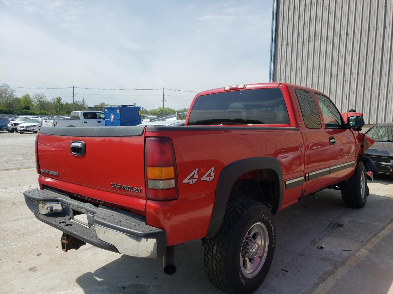 Photo 4 from auction – 2001 CHEVROLET SILVERADO with VIN 1GCHK29U71E228323