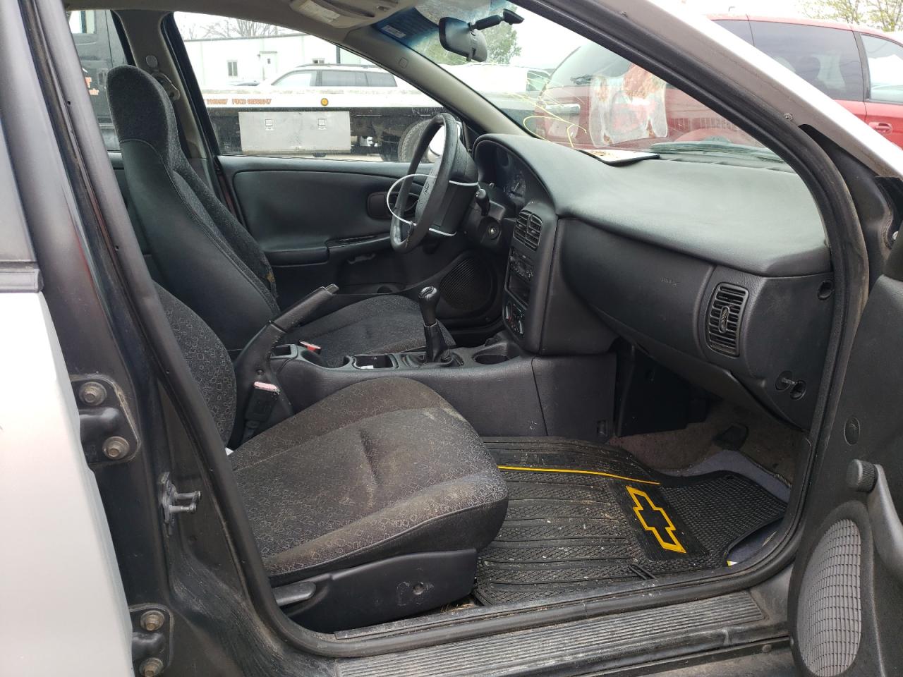 Photo 5 from auction – 2001 SATURN SL1 with VIN 1G8ZG52801Z338329