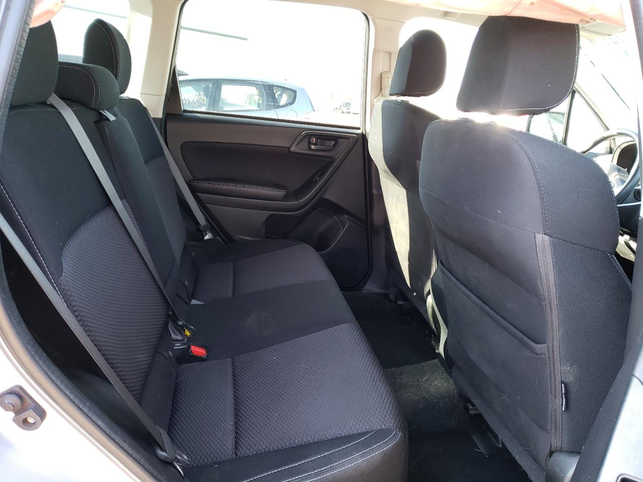 Photo 6 from auction – 2017 SUBARU FORESTER 2 with VIN JF2SJAEC3HH449900