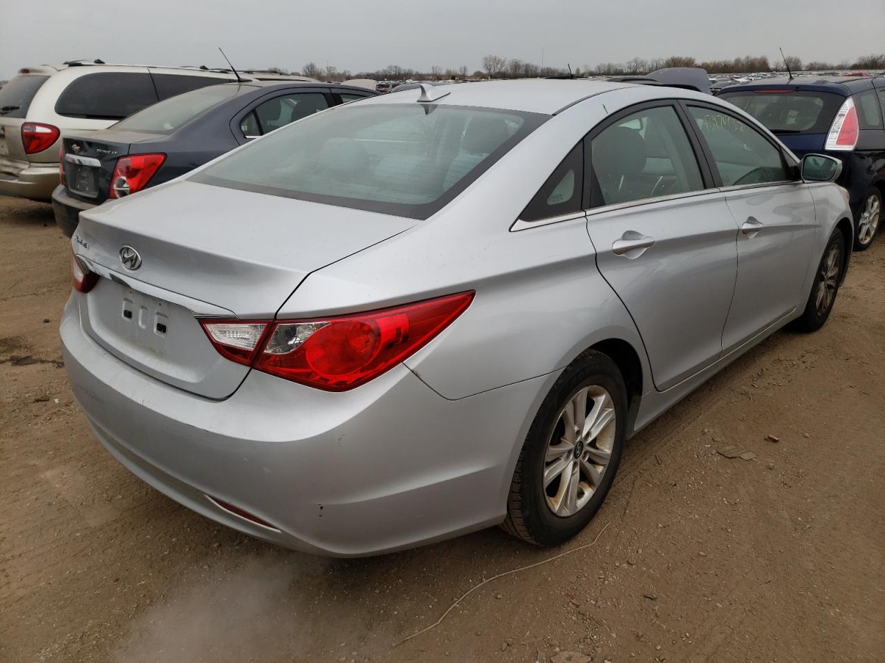 Photo 4 from auction – 2013 HYUNDAI SONATA GLS with VIN 5NPEB4AC8DH810789
