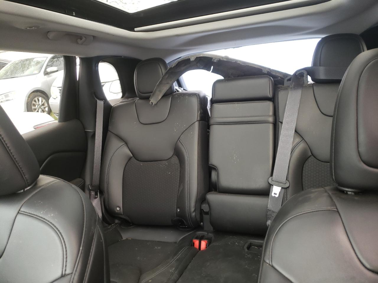 Photo 6 from auction – 2019 JEEP CHEROKEE L with VIN 1C4PJMLX2KD138131