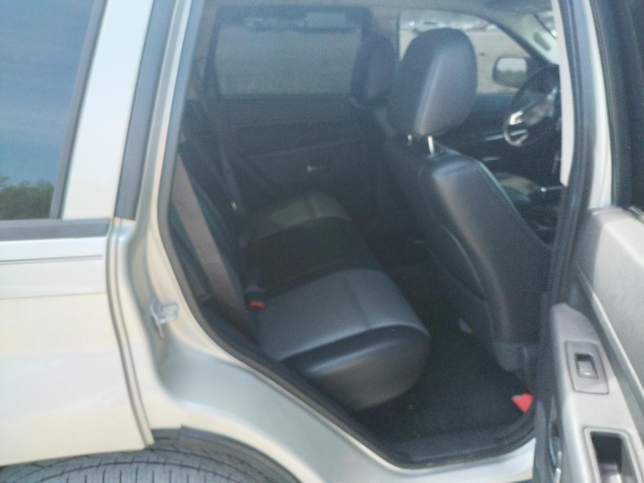 Photo 6 from auction – 2009 JEEP GRAND CHER with VIN 1J8GR48K69C540751