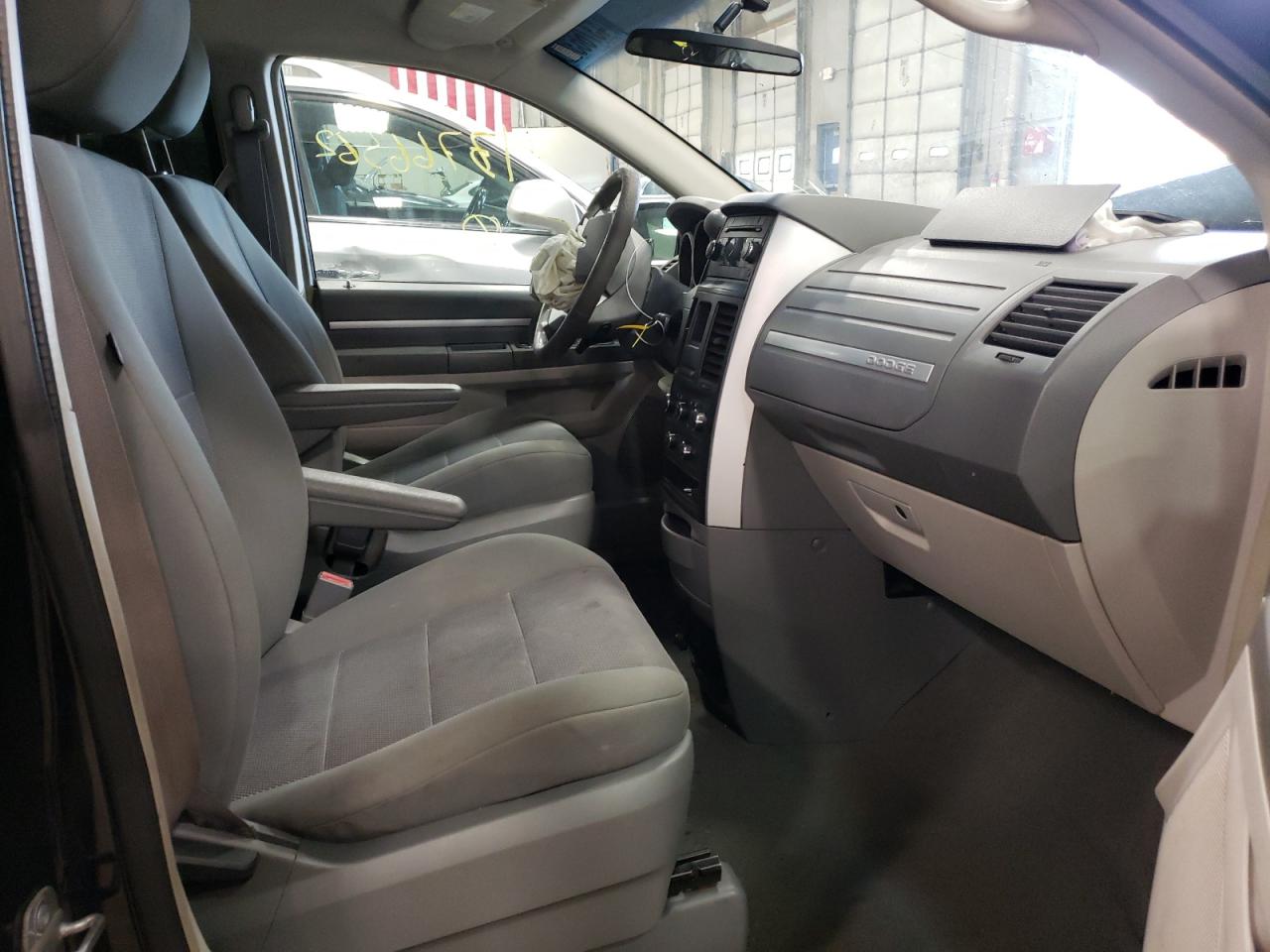 Photo 5 from auction – 2009 DODGE GRAND CARA with VIN 2D8HN54159R605477