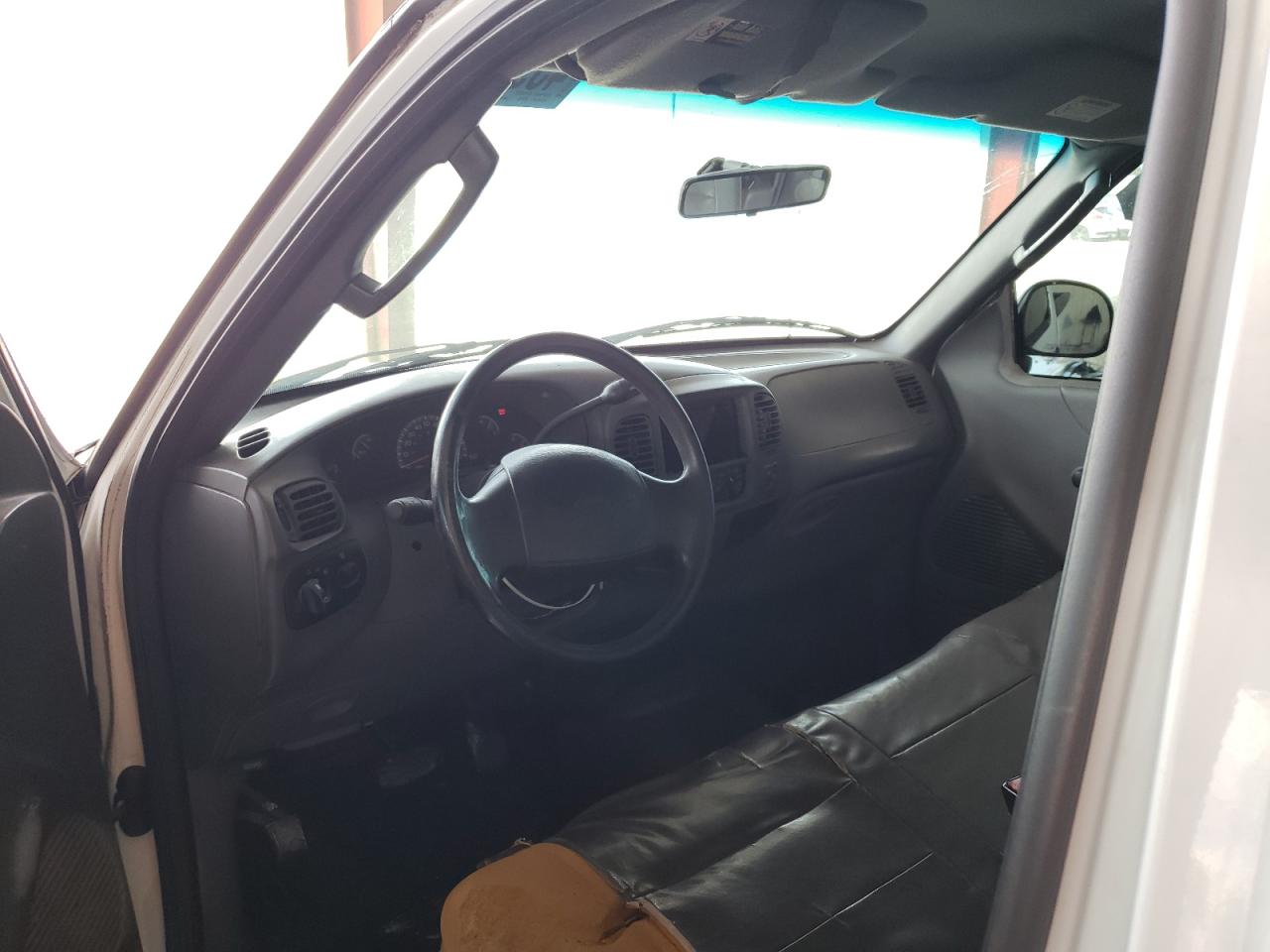 صورة رقم 9 من المزاد - 2002 FORD F150 مع VIN 1FTRF17242NB18688