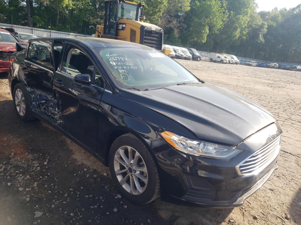 FORD FUSION SE 2020 with VIN 3FA6P0HD8LR124606 - Photo from auction