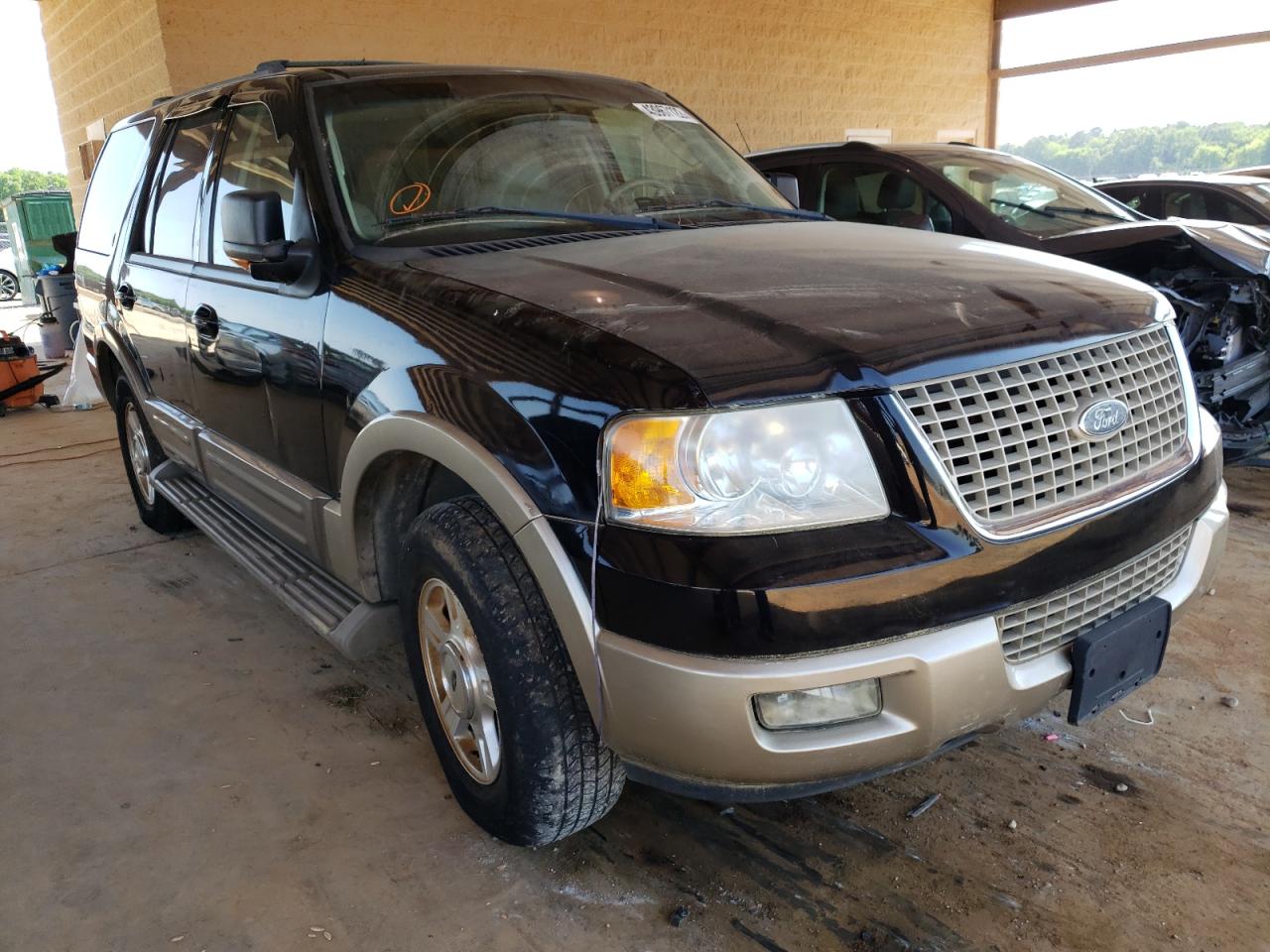 FORD EXPEDITION 2003 with VIN 1FMFU17L03LC56819 - Photo from auction
