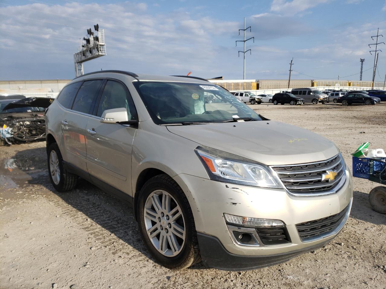Photo 1 from auction – 2014 CHEVROLET TRAVERSE L with VIN 1GNKRGKDXEJ170964