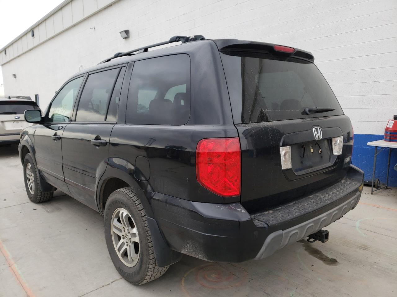 Photo 3 from auction – 2004 HONDA PILOT EX with VIN 2HKYF18464H552450