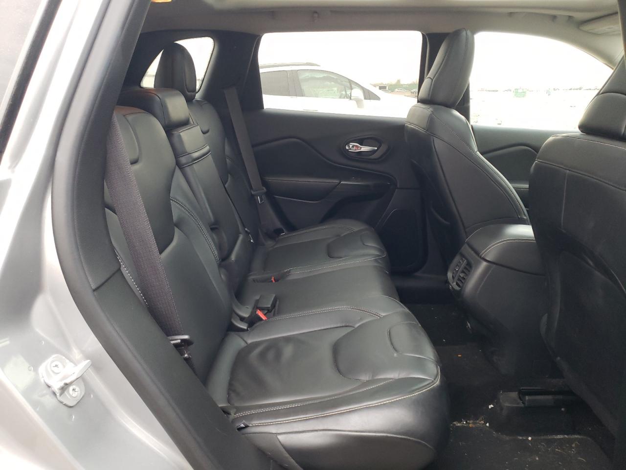 Photo 6 from auction – 2014 JEEP CHEROKEE L with VIN 1C4PJLDS2EW160751