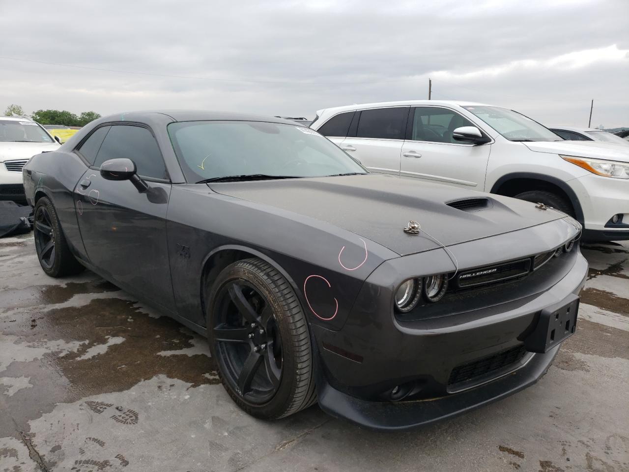 DODGE CHALLENGER 2019 with VIN 2C3CDZBT7KH737518 - Photo from auction