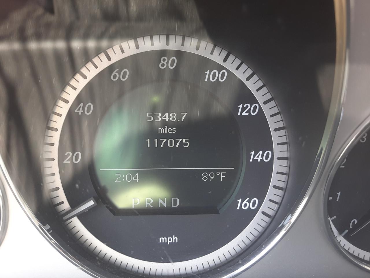 Photo 8 from auction – 2011 MERCEDES-BENZ C 300 with VIN WDDGF5EB6BA458567