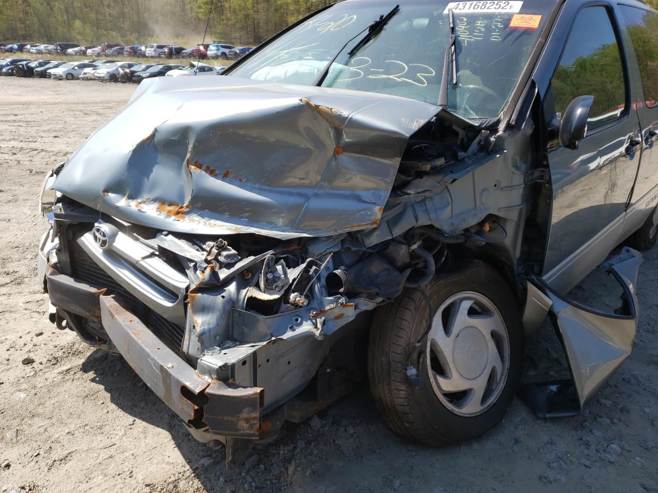 Photo 9 from auction – 2000 TOYOTA SIENNA LE with VIN 4T3ZF13C8YU207793