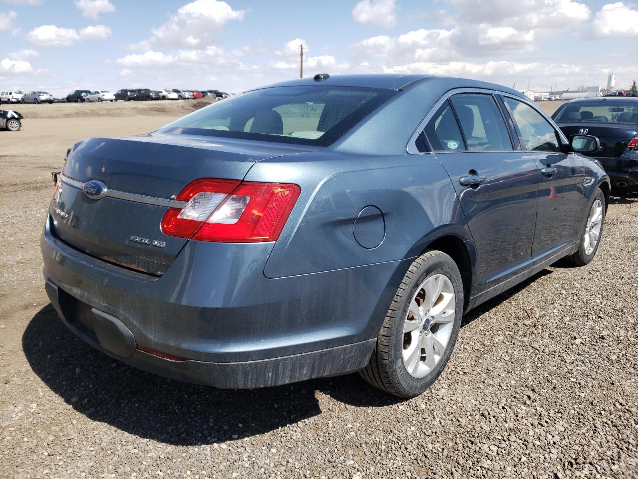 Photo 4 from auction – 2010 FORD TAURUS SEL with VIN 1FAHP2HW7AG128513