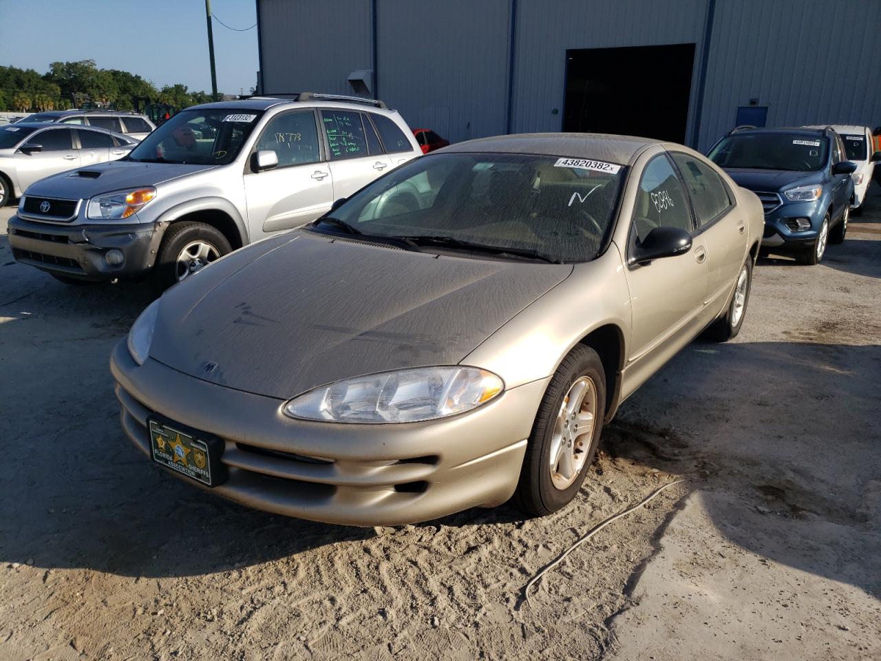Photo 2 from auction – 2004 DODGE INTREPID S with VIN 2B3HD46R64H618186
