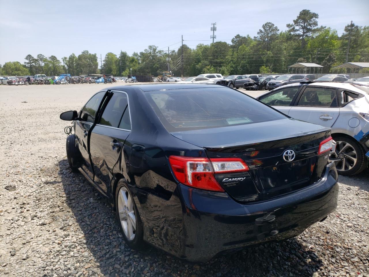 Photo 3 from auction – 2014 TOYOTA CAMRY L with VIN 4T1BF1FK5EU389719