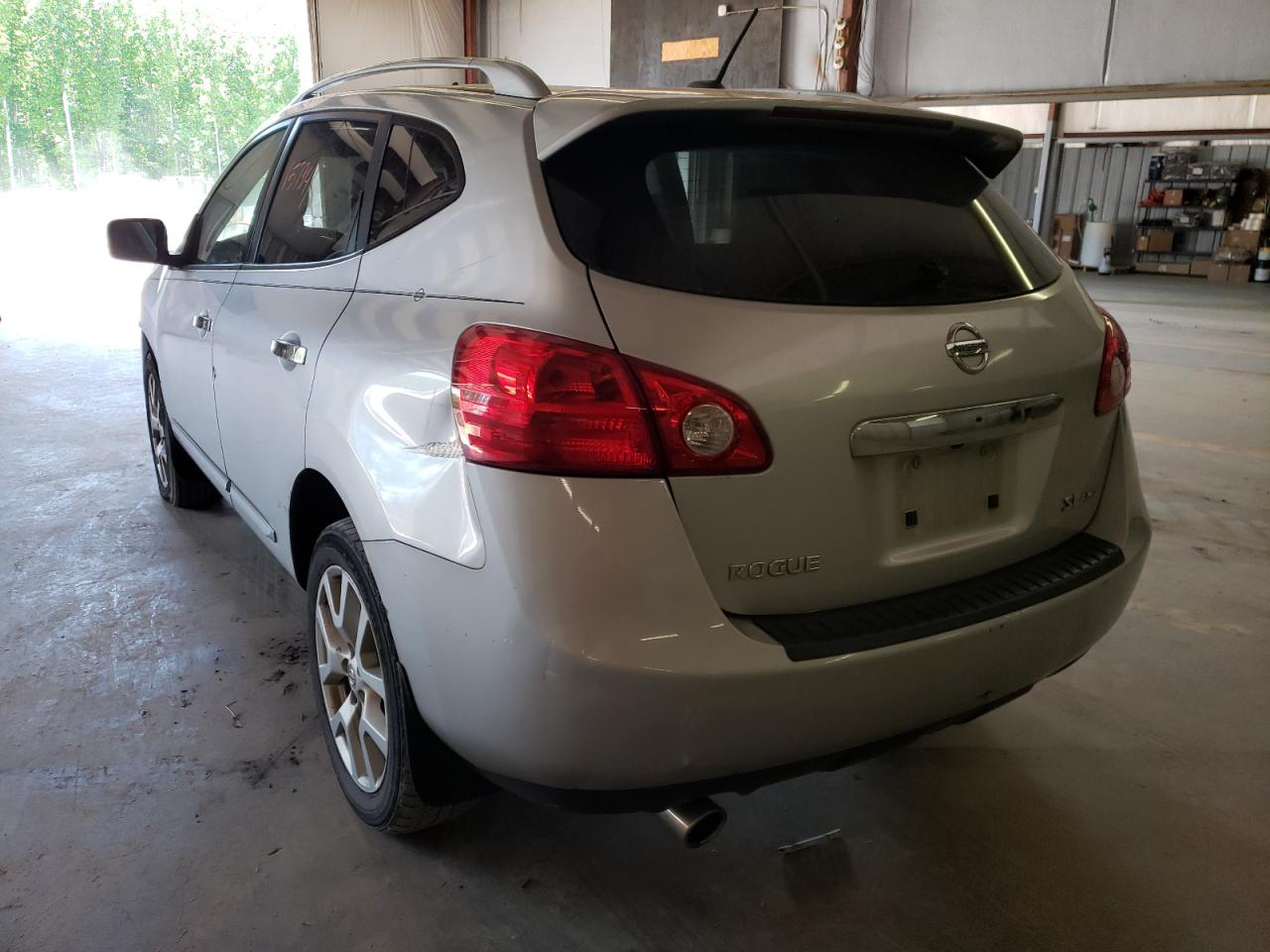 Photo 3 from auction – 2011 NISSAN ROGUE with VIN JN8AS5MV1BW314682
