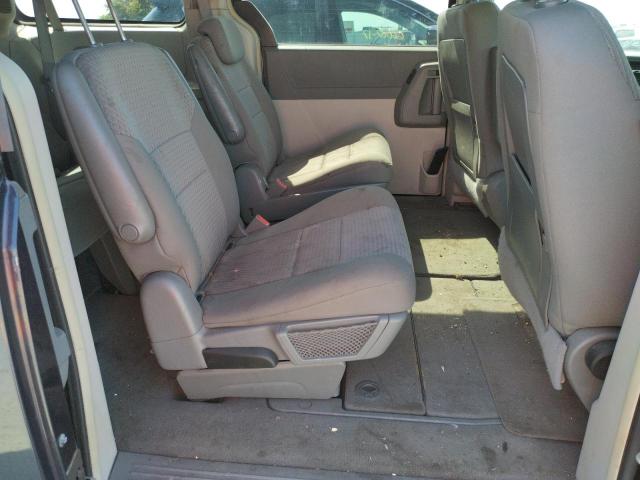 Photo 6 from auction – 2008 CHRYSLER TOWN & COU with VIN 2A8HR44H08R829435