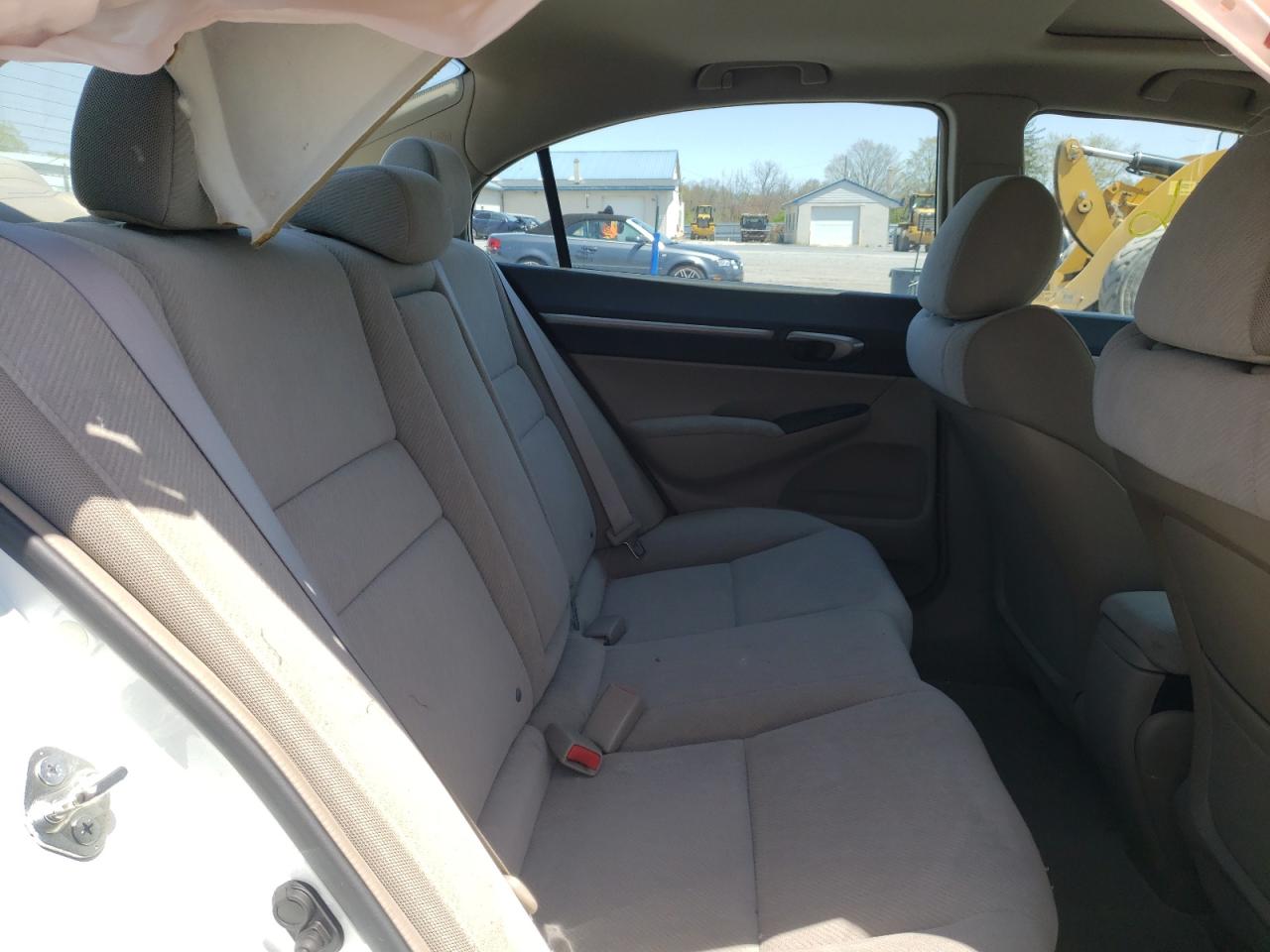 Photo 6 from auction – 2010 HONDA CIVIC EX with VIN 19XFA1F83AE085595