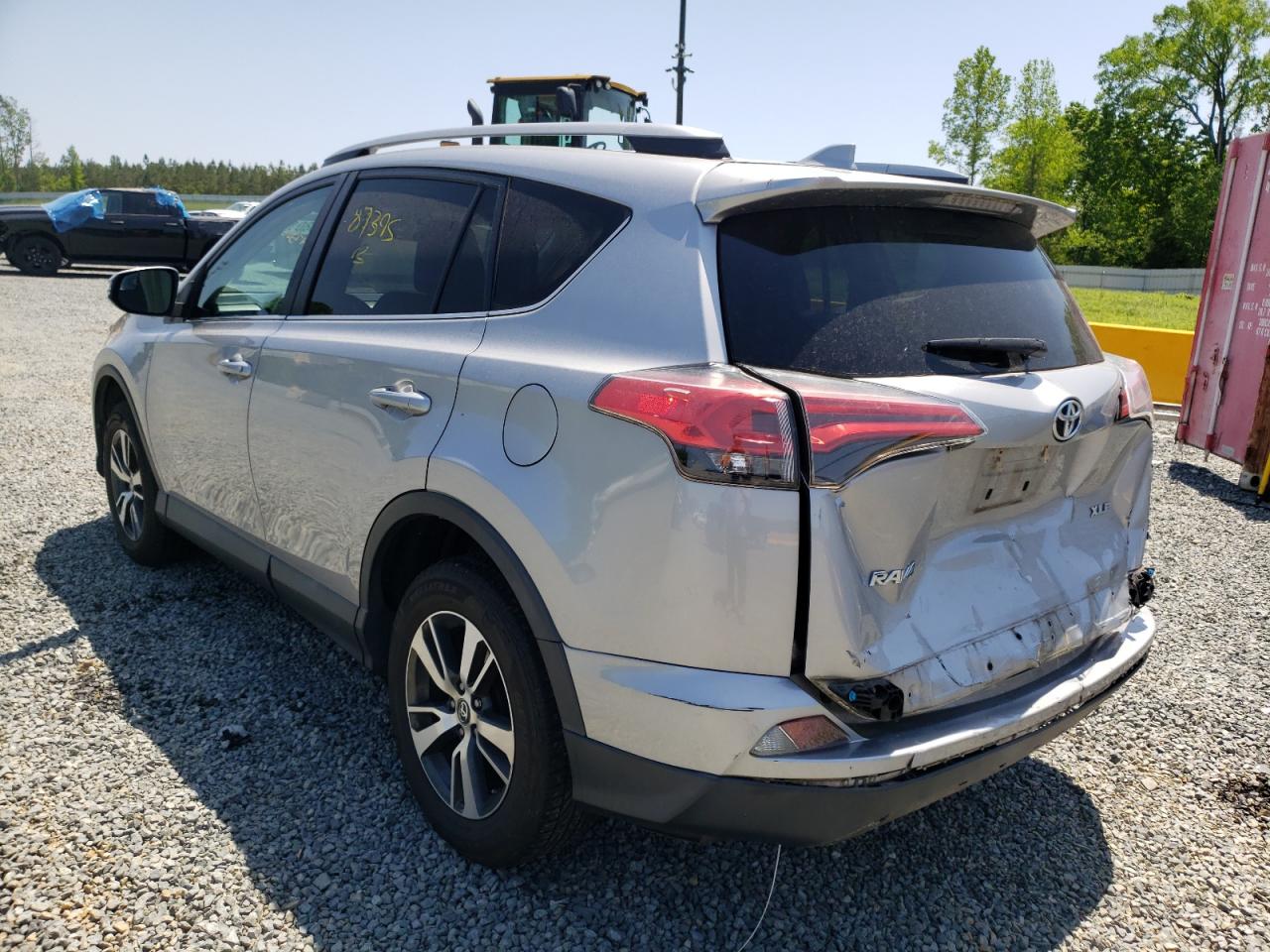 Photo 3 from auction – 2017 TOYOTA RAV4 XLE with VIN 2T3WFREV6HW363489