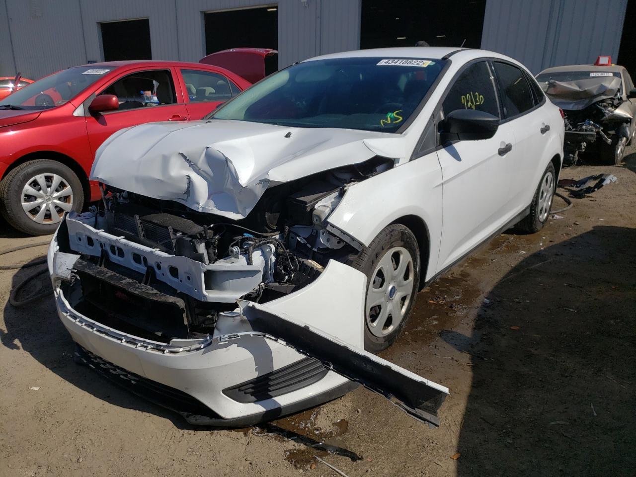 Photo 2 from auction – 2018 FORD FOCUS S with VIN 1FADP3E26JL308059