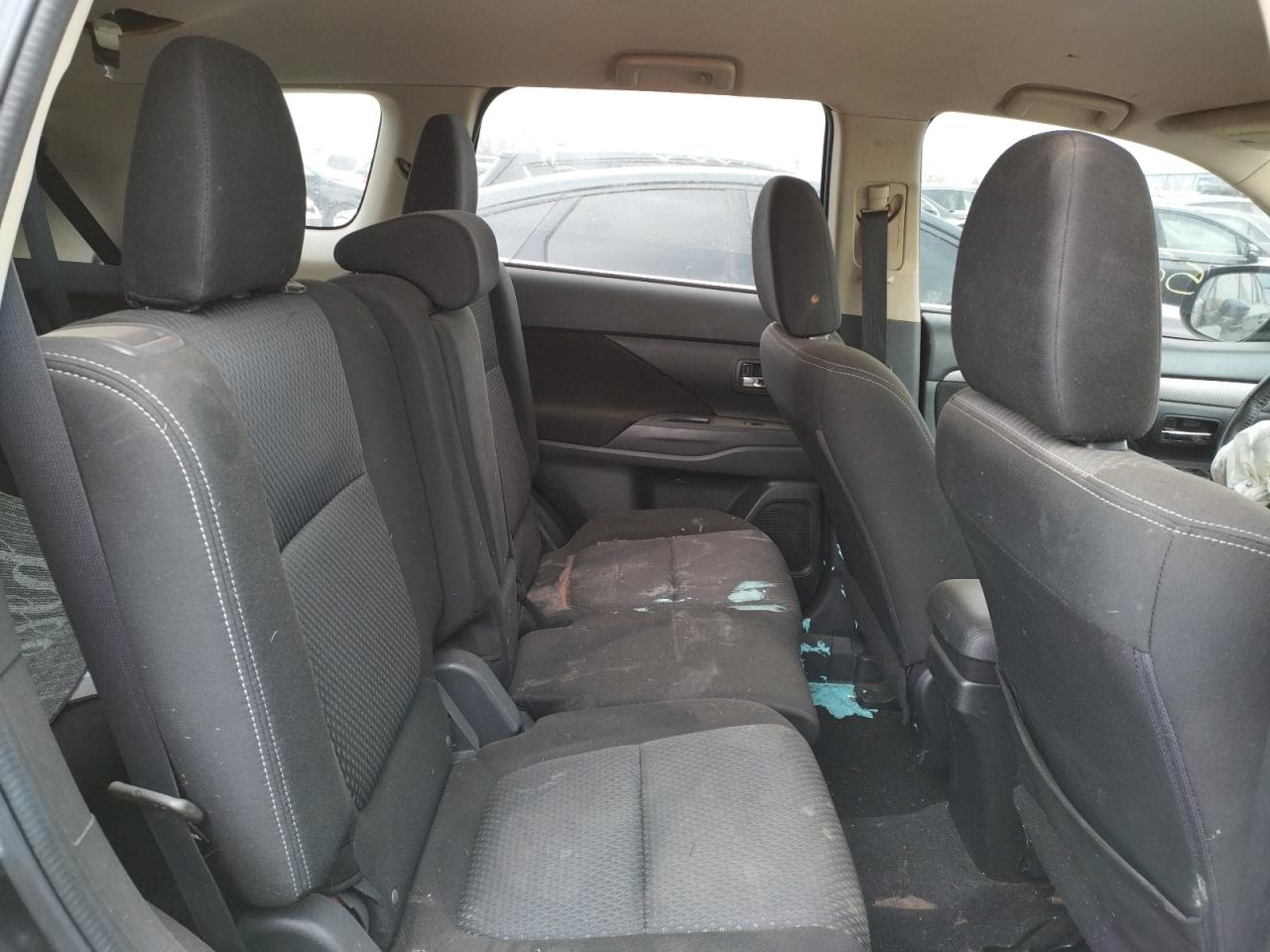 Photo 6 from auction – 2017 MITSUBISHI OUTLANDER with VIN JA4AD2A32HZ042457