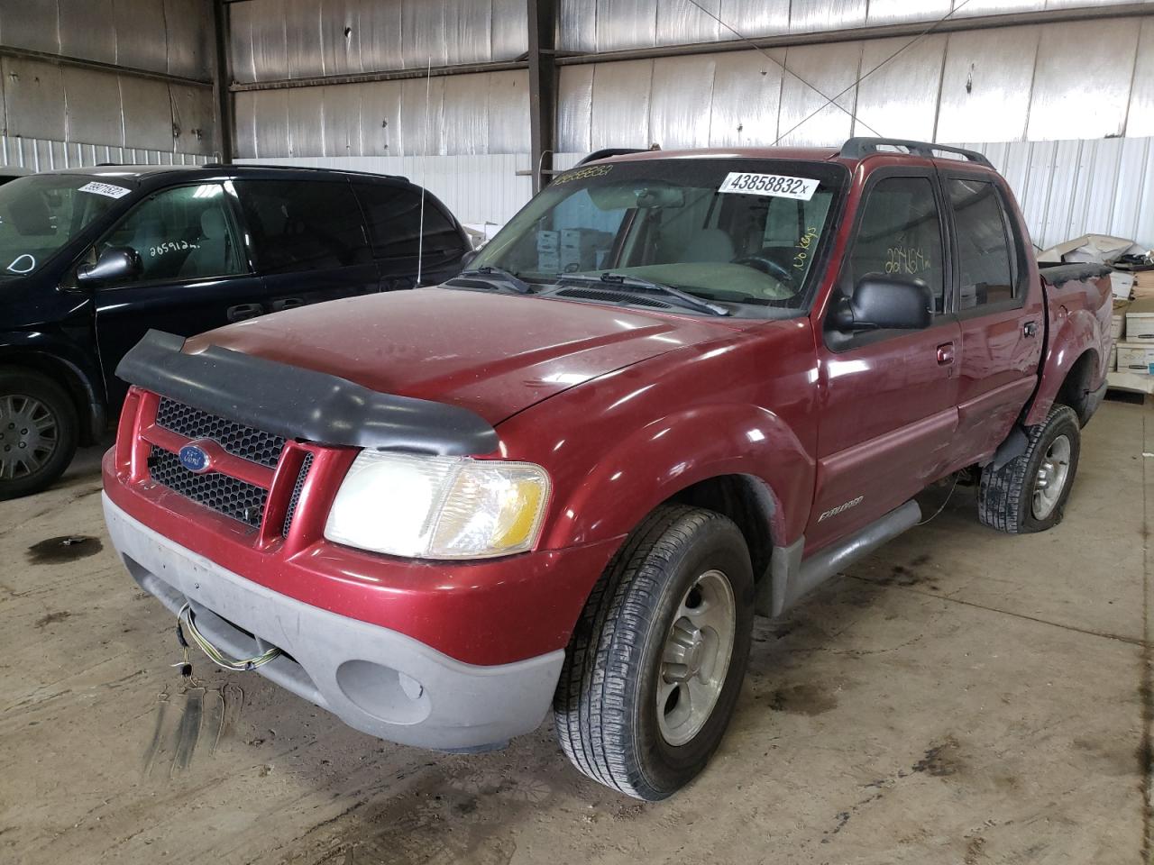 Photo 2 from auction – 2002 FORD EXPLORER S with VIN 1FMZU67E72UC04608