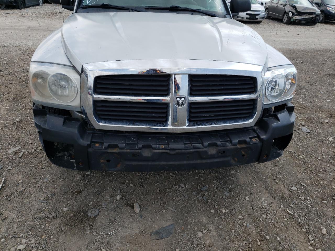 Photo 9 from auction – 2005 DODGE DAKOTA SLT with VIN 1D7HW42NX5S136767