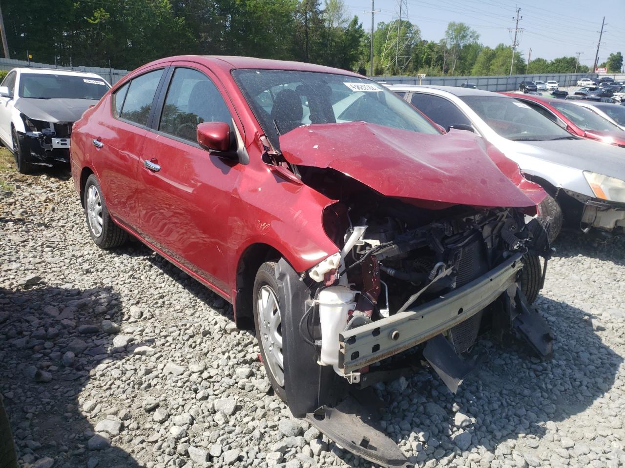 NISSAN VERSA S 2015 with VIN 3N1CN7APXFL948326 - Photo from auction