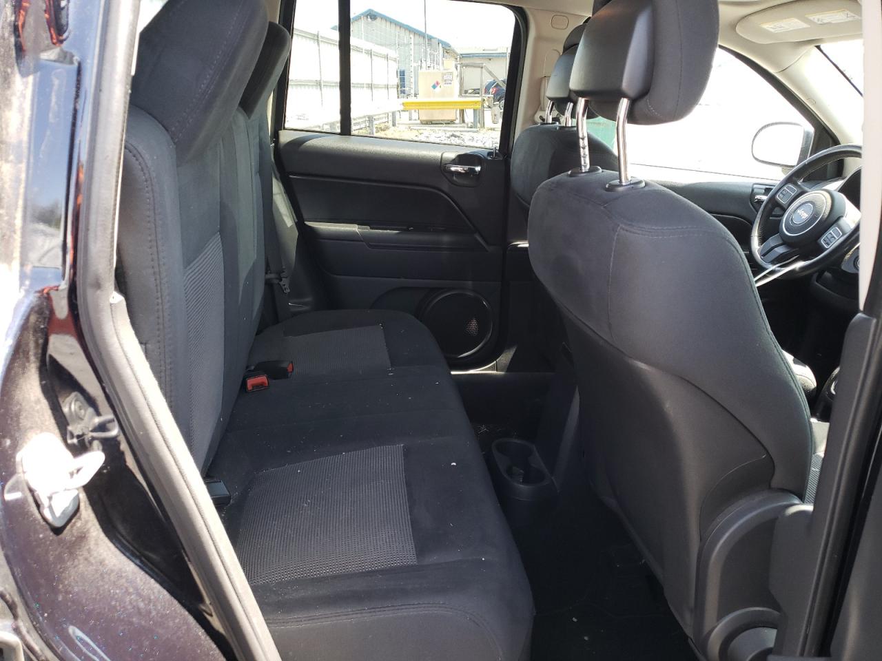 Photo 6 from auction – 2011 JEEP COMPASS SP with VIN 1J4NF1FB4BD223540