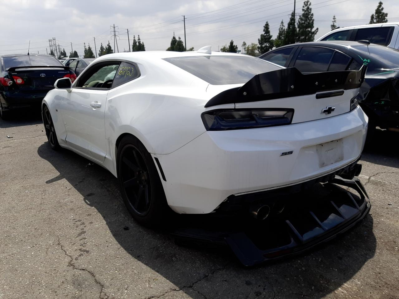 Photo 3 from auction – 2016 CHEVROLET CAMARO SS with VIN 1G1FF1R71G0140916