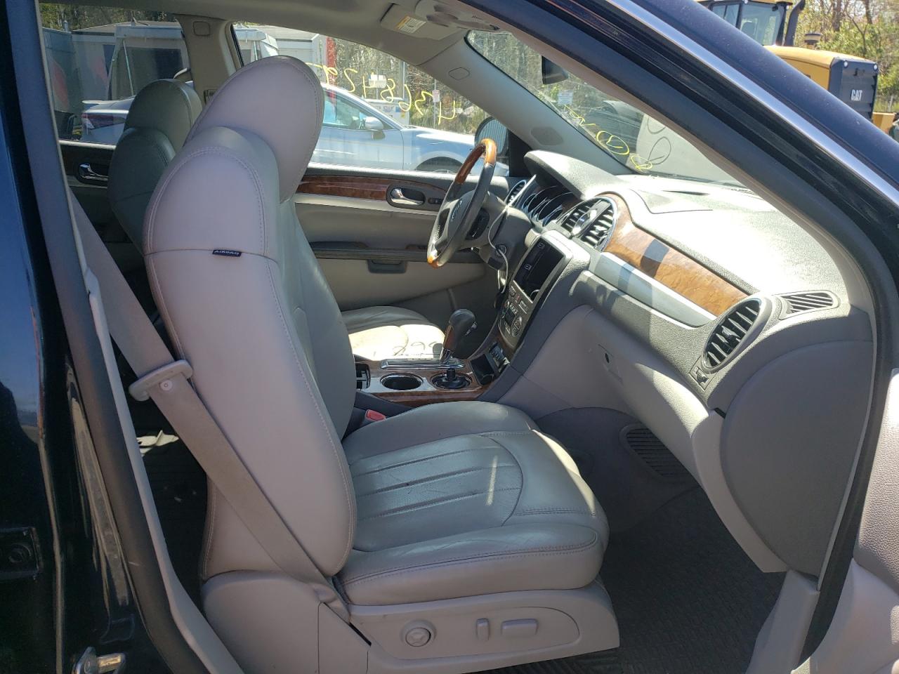 Photo 5 from auction – 2008 BUICK ENCLAVE with VIN 5GAER23788J153345