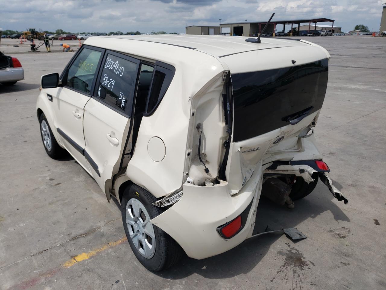 Photo 3 from auction – 2012 KIA SOUL with VIN KNDJT2A52C7437270