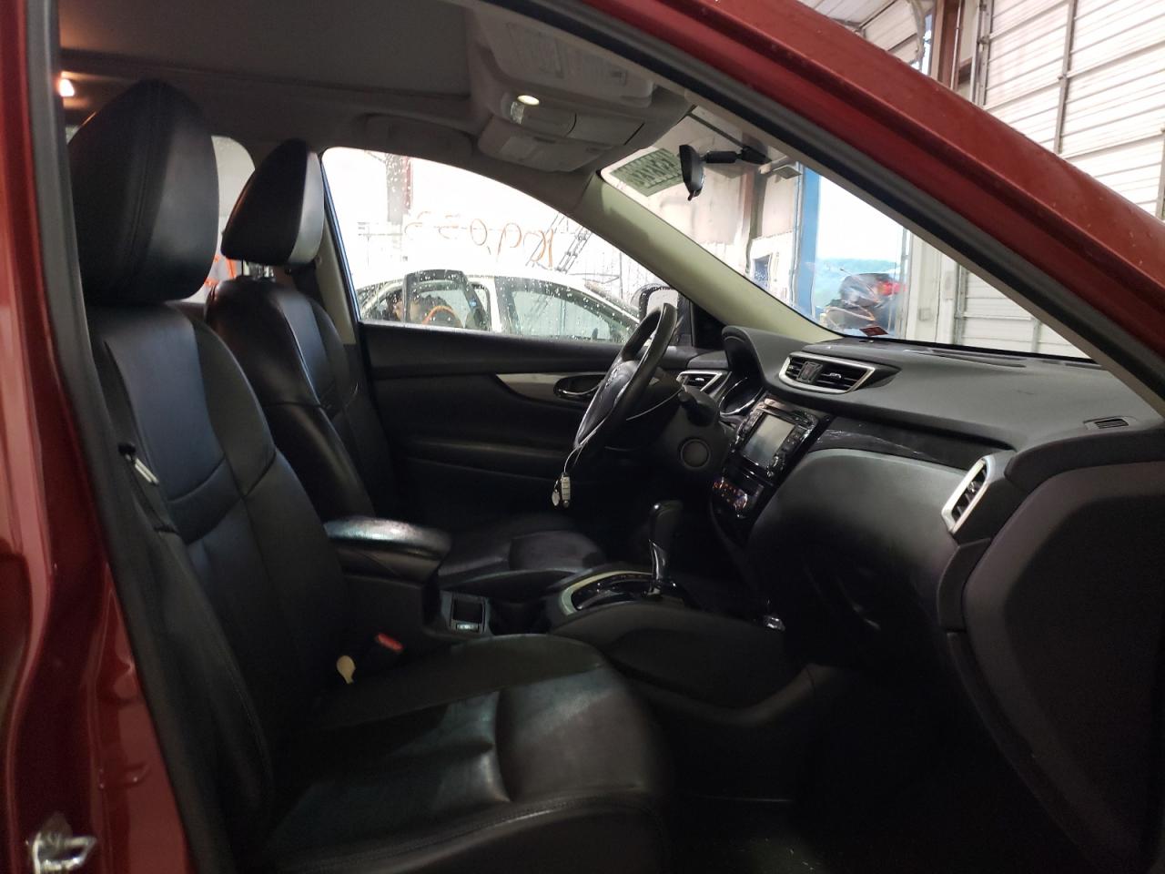 Photo 5 from auction – 2014 NISSAN ROGUE S with VIN 5N1AT2MV3EC750068