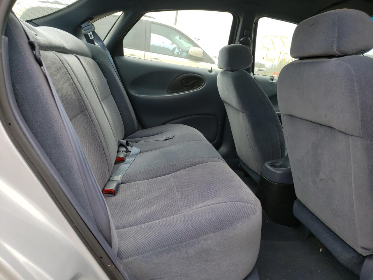 Photo 6 from auction – 1999 FORD TAURUS SE with VIN 1FAFP53S8XA124284