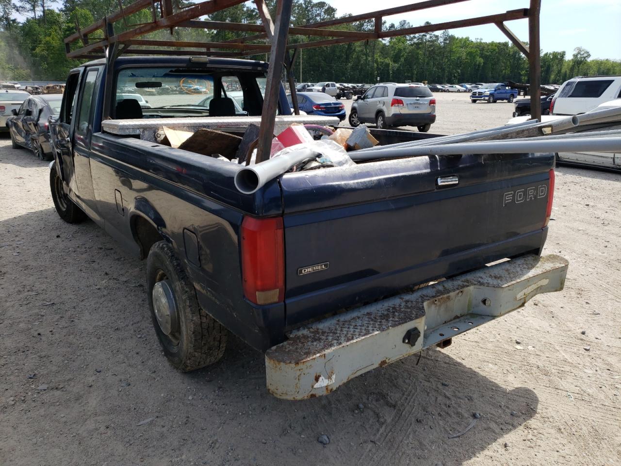 Photo 3 from auction – 1992 FORD F250 with VIN 1FTHX25M4NKC02079