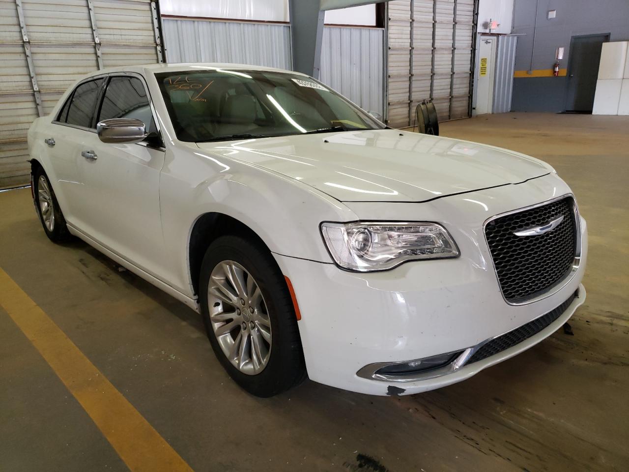 CHRYSLER 300C 2015 with VIN 2C3CCAEG9FH749274 - Photo from auction