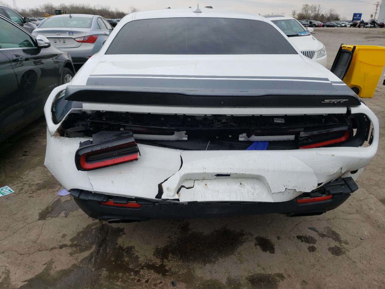 Photo 9 from auction – 2016 DODGE CHALLENGER with VIN 2C3CDZFJXGH335217
