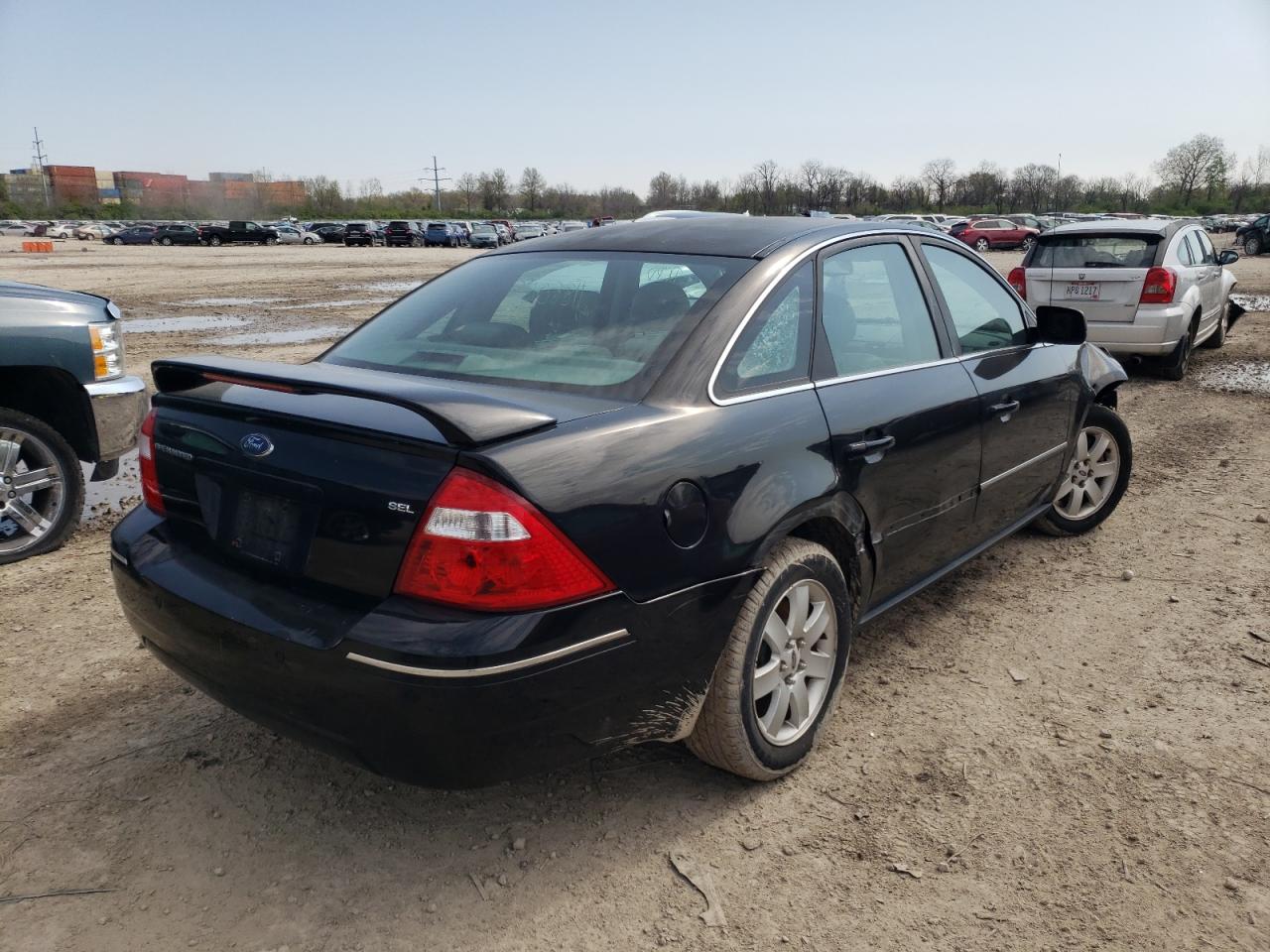 Photo 4 from auction – 2005 FORD FIVE HUNDR with VIN 1FAFP24125G175584