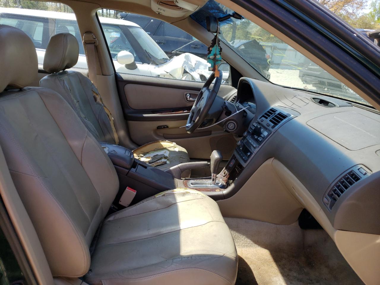 Photo 5 from auction – 2000 NISSAN MAXIMA GLE with VIN JN1CA31D8YT724643