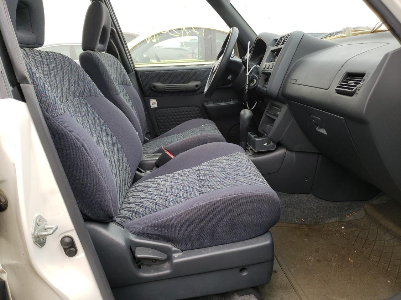 Photo 5 from auction – 1998 TOYOTA RAV4 with VIN JT3HP10V1W0189559