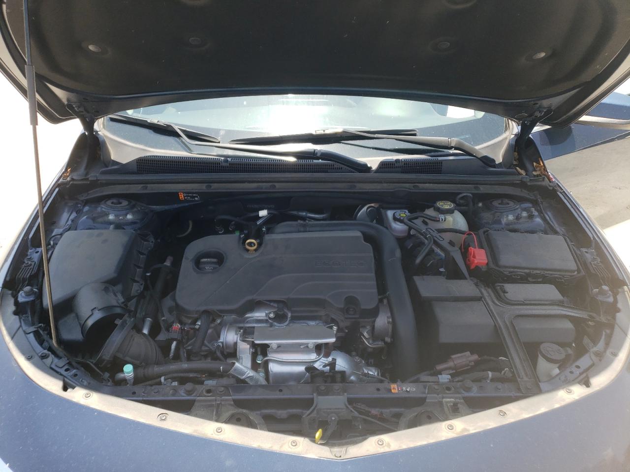 Photo 7 from auction – 2020 CHEVROLET MALIBU LT with VIN 1G1ZD5ST4LF084690