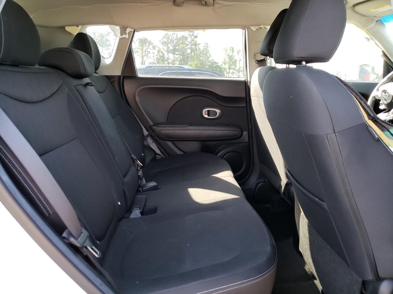 Photo 6 from auction – 2014 KIA SOUL with VIN KNDJN2A22E7066355