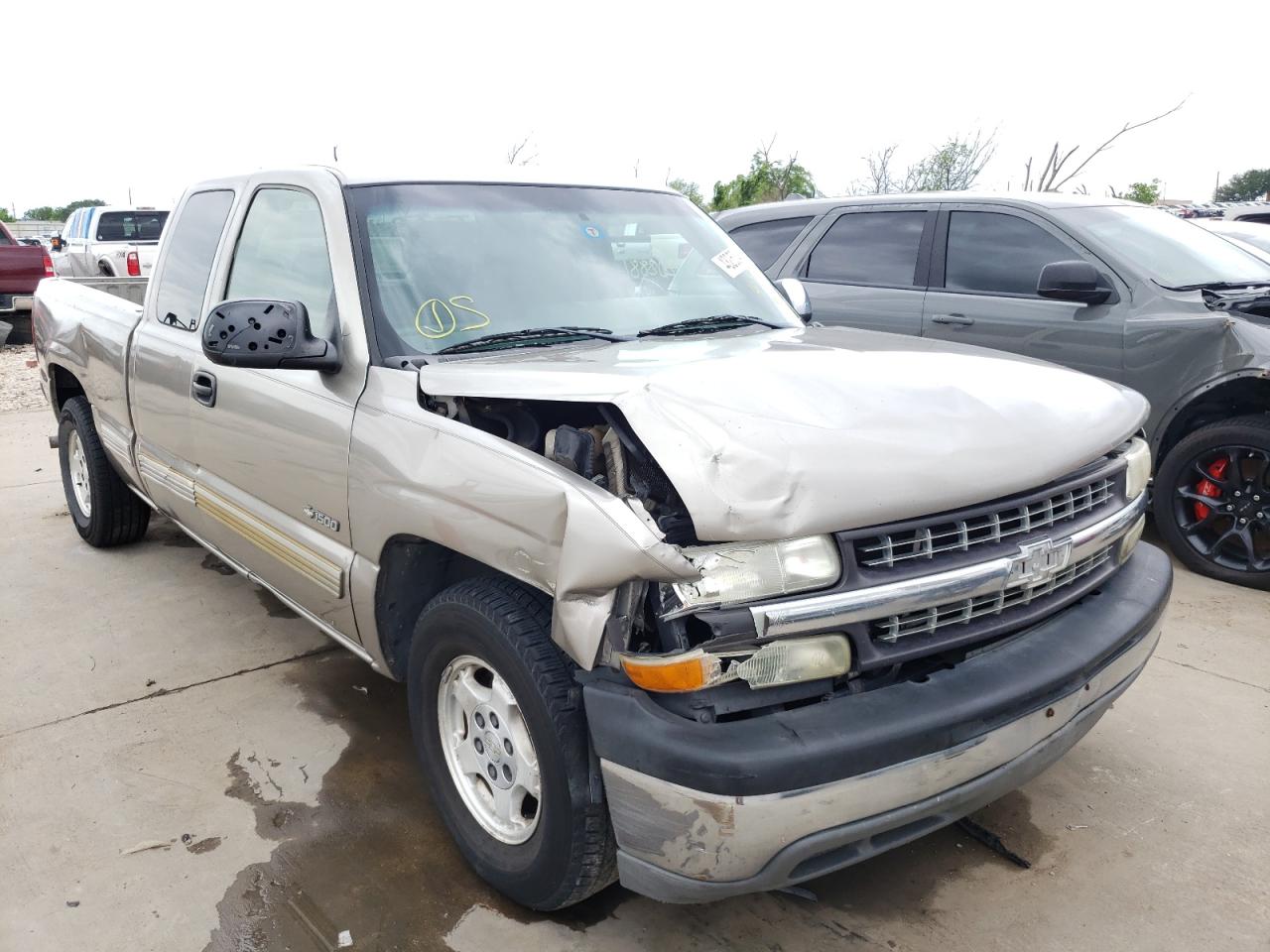 CHEVROLET SILVERADO 2001 with VIN 2GCEC19T411326907 - Photo from auction